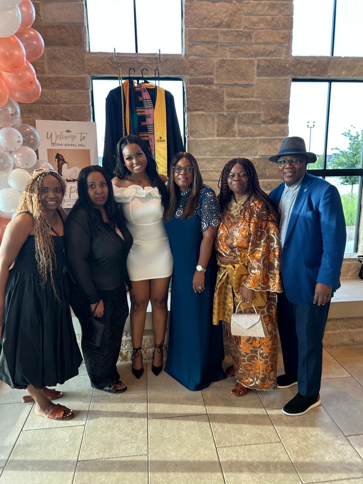 Bel and loved ones, memory 9